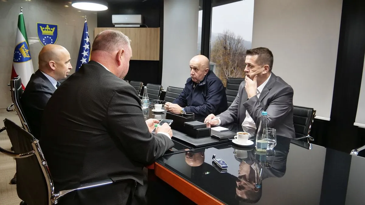 Vlada ZDK: Neizvjesnost u Željezari prijetnja radnim mjestima, potrebna reakcija FBiH i države