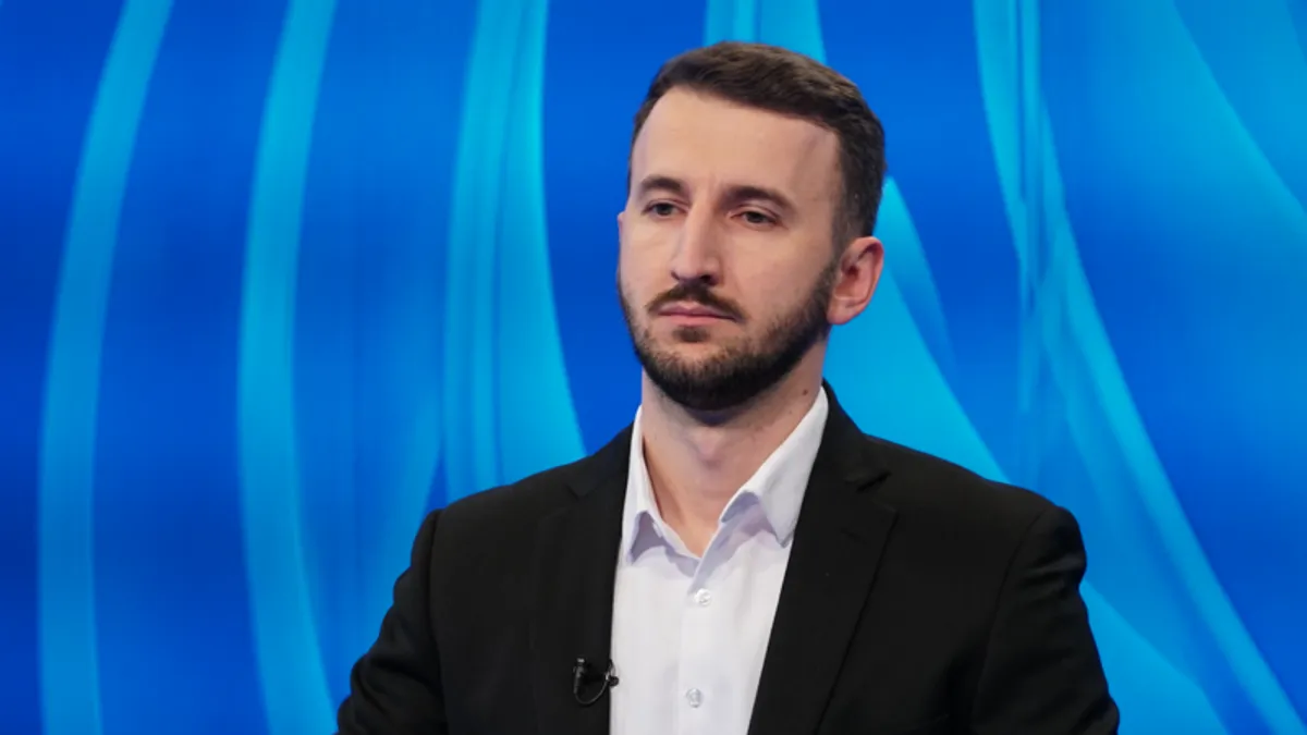 U vremenu globalnih ekonomskih izazova, brzih transformacija, potrebe usvajanja rada s novim tehnologijama u BiH postoje kao izuzetna kategorija privrede  - brzorastuće kompanije.