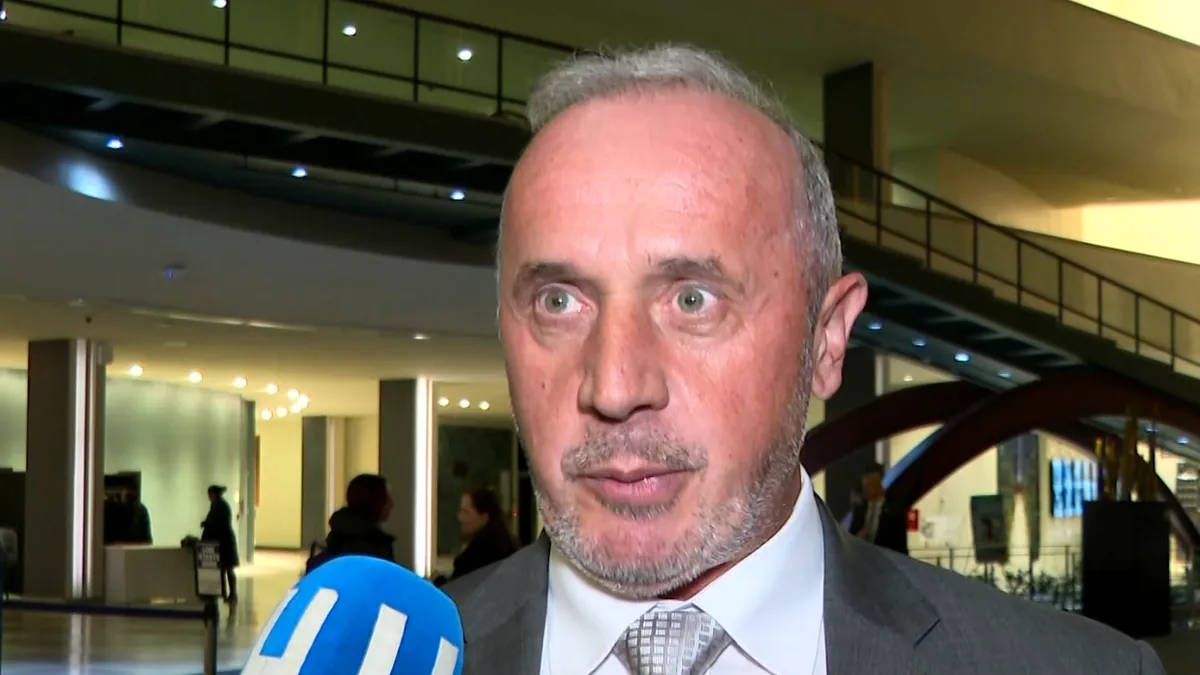 Bosanski ambasador pri Ujedinjenim nacijama, Zlatko Lagumdžija, obraćajući se prisutnima, nije skrivao simboliku prostora u kojem se događaj odvijao.