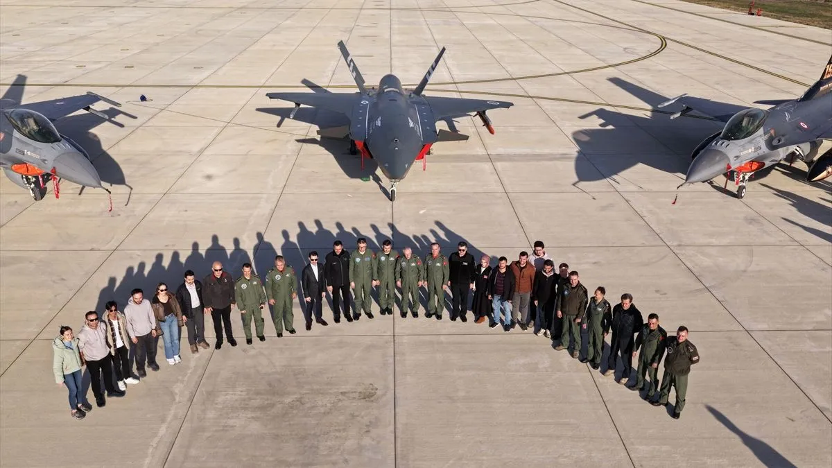 Prvi put u historiji turskog zrakoplovstva da je nacionalni avion ispalio domaću raketu zrak-zrak na zračni cilj