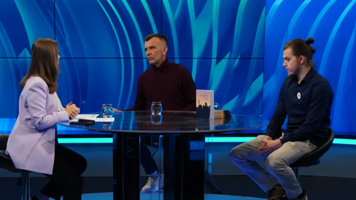 Osnovna škola u Vrbanjcima, koju su pohađala djeca bošnjačkih povratnika, dugo je poznata po odbijanju vlasti RS-a da osiguraju pravo toj djecia uče svoj maternji bosanski jezik. 