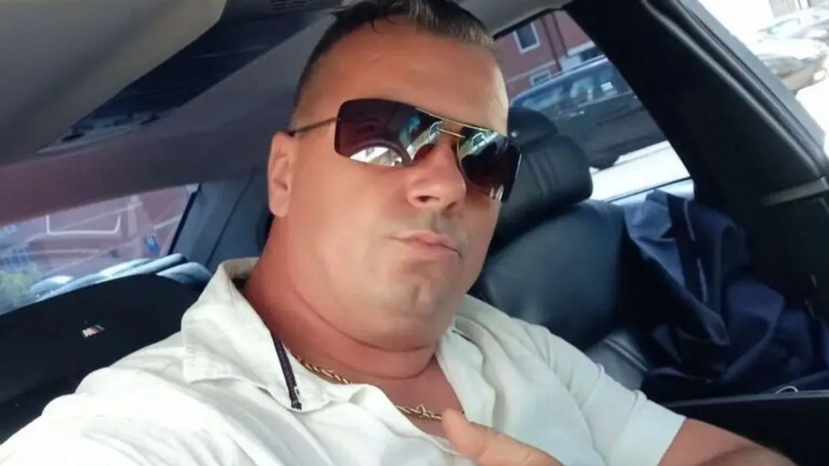 Podsjetimo, Sakić je 10. oktobra 2025. godine uhapšen nakon incidenta