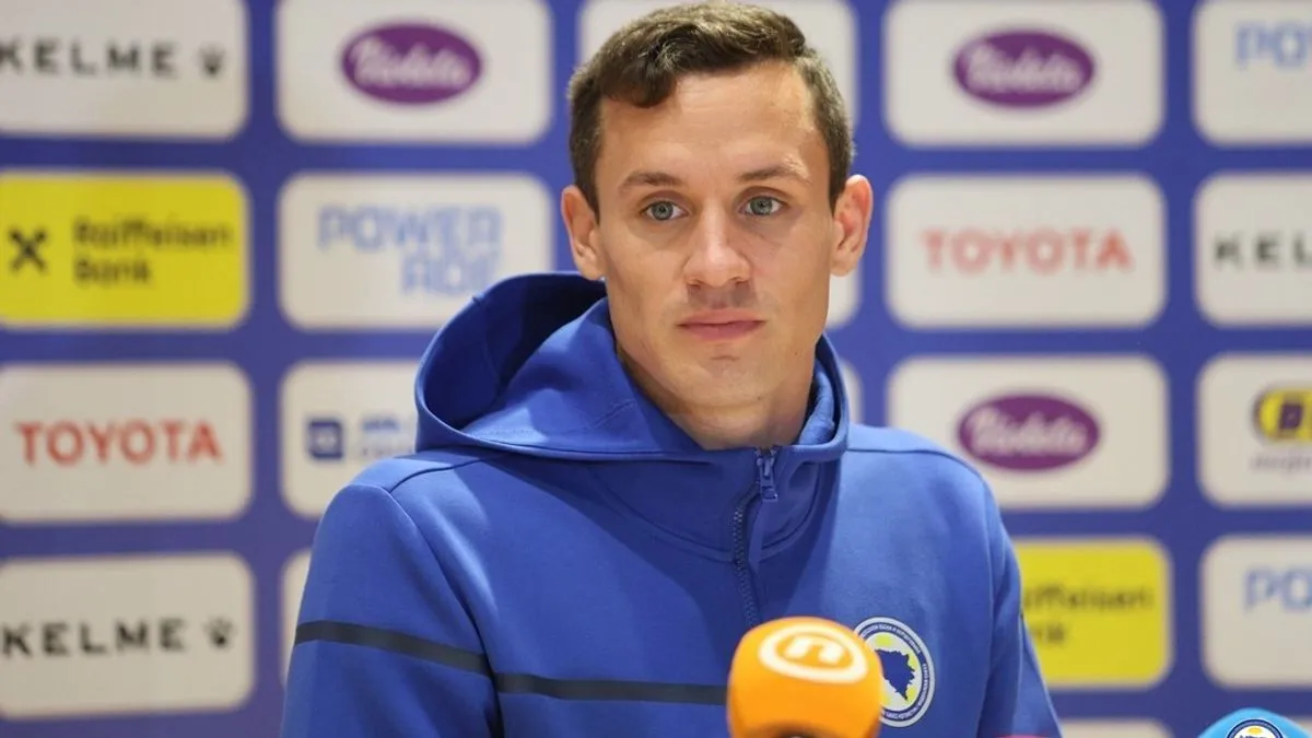 Danas su se novinarima obratili Amir Hadžiahmetović i Dario Šarić.