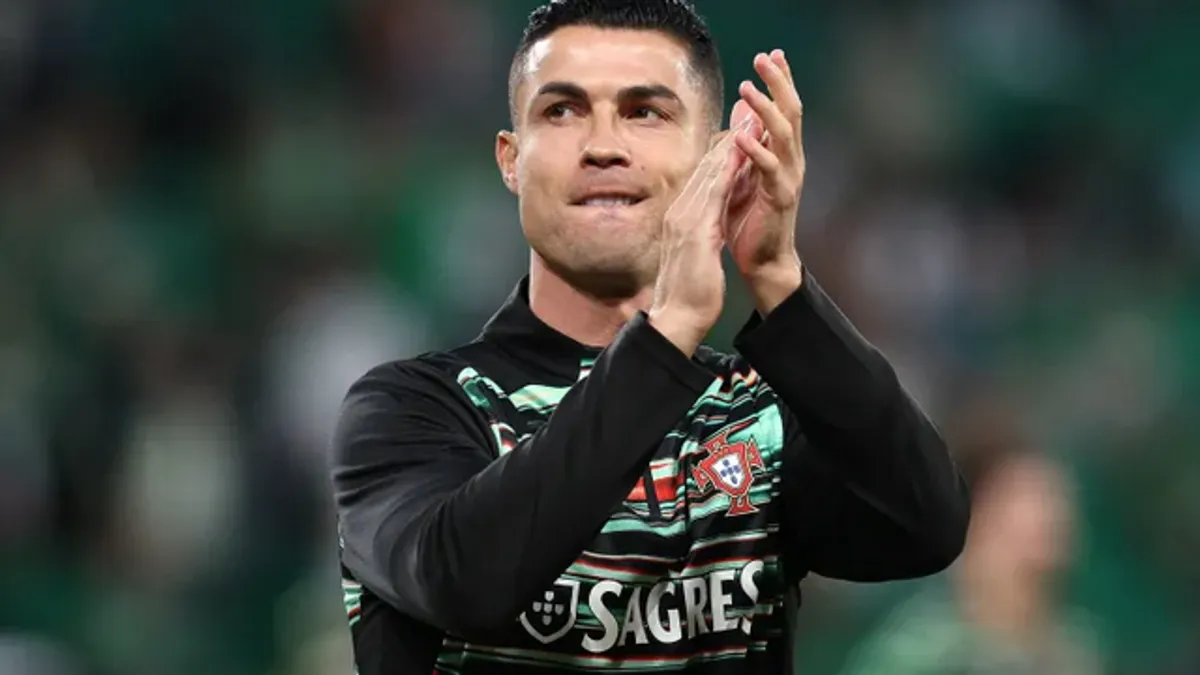  Portugalski napadač, je postigao preko 950 golova za klub i reprezentaciju