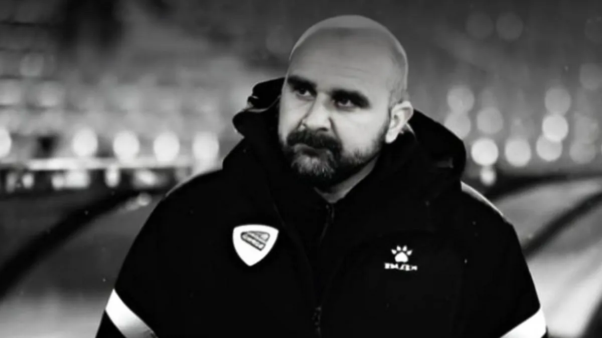 Dramatične scene trajale su nekoliko minuta. Igrači su u šoku posmatrali situaciju, a mnogi su se hvatali za glavu.