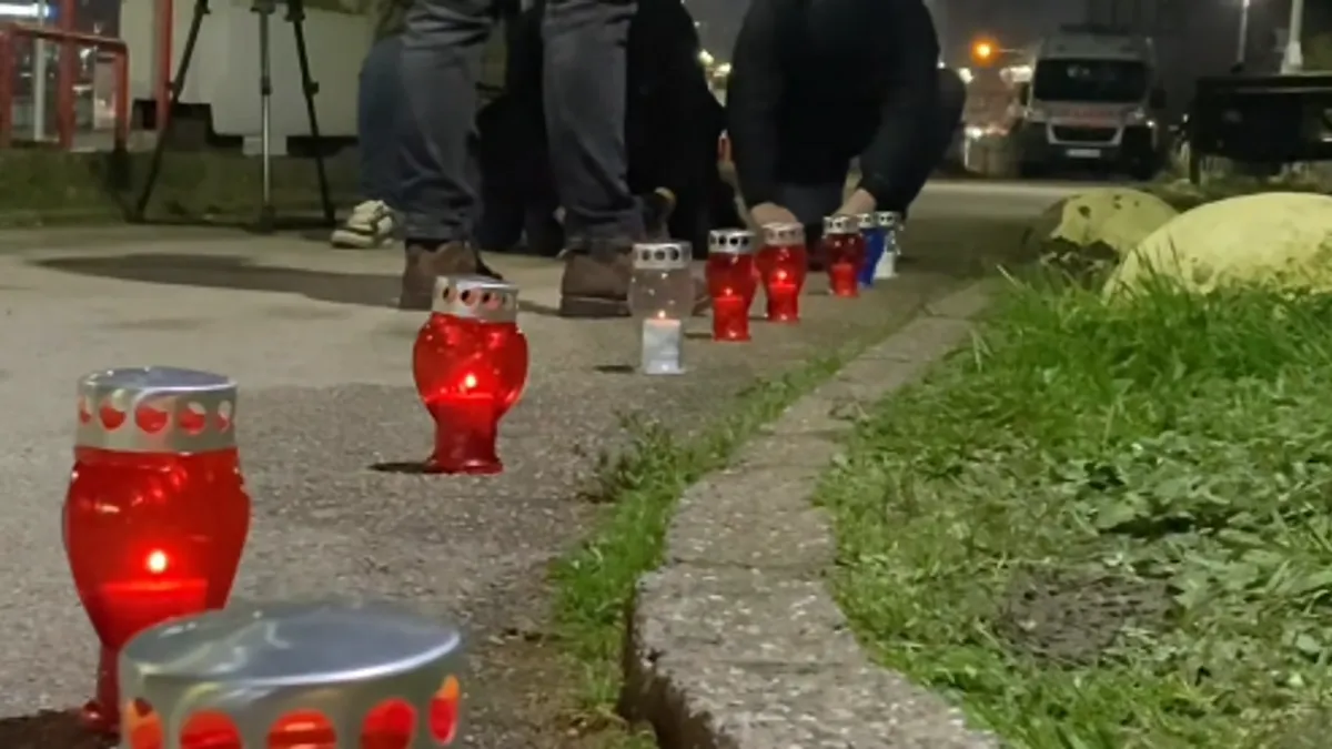 Tuzlak zapalio svijeće ispred Doma penzionera: Grad u tišini oplakuje svoje stradale sugrađane