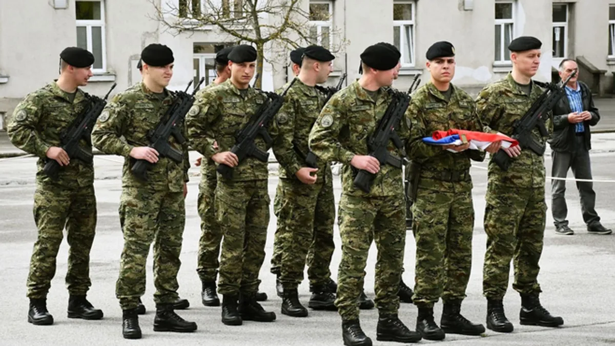 Onaj ko nema prebivalište u Hrvatskoj i ne prijavi se dobrovoljno u vojnu evidenciju, za MORH očito kao da ne postoji.