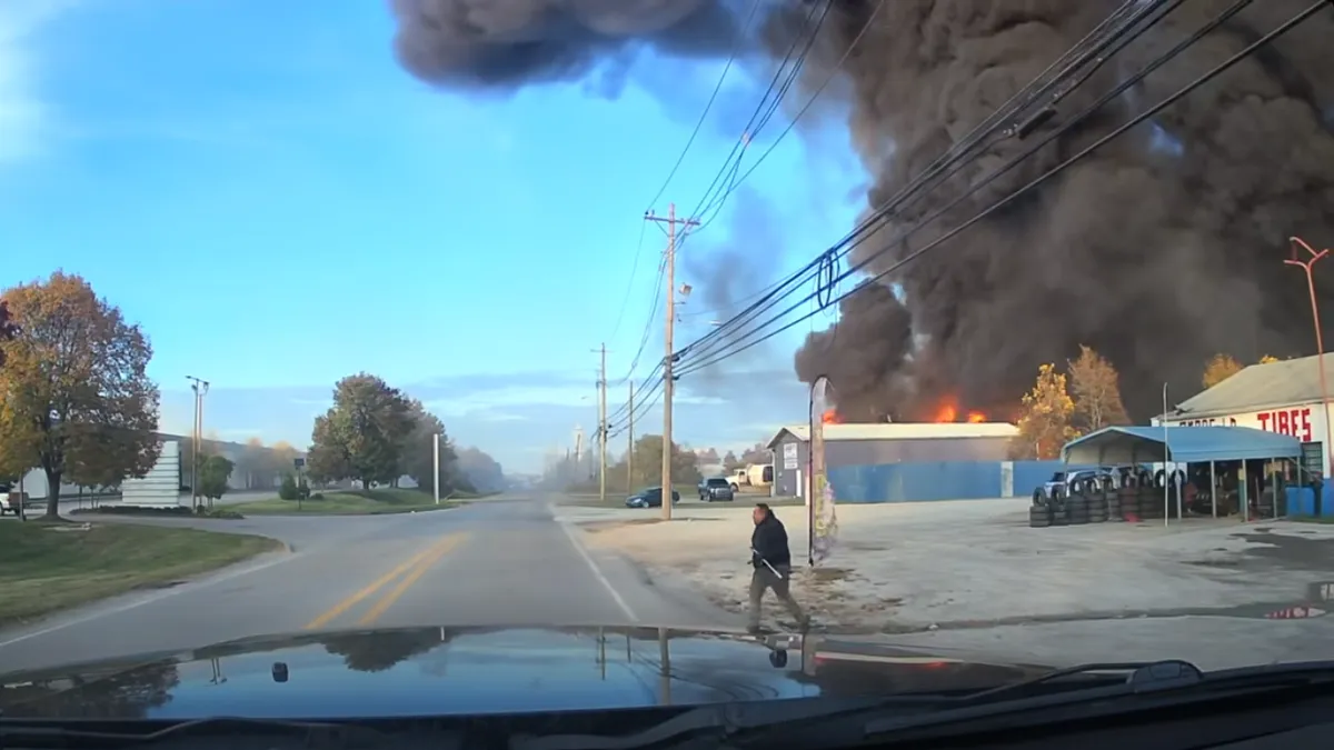 Guverner Kentuckyja Andy Beshear rekao je u srijedu da se vjeruje da je među poginulima malo dijete