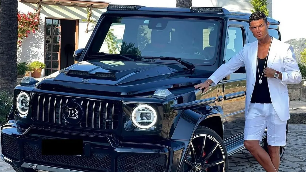 Zajedničko za gotovo sve njegove automobile jeste da su oni brzi i moćni te naravno skupi