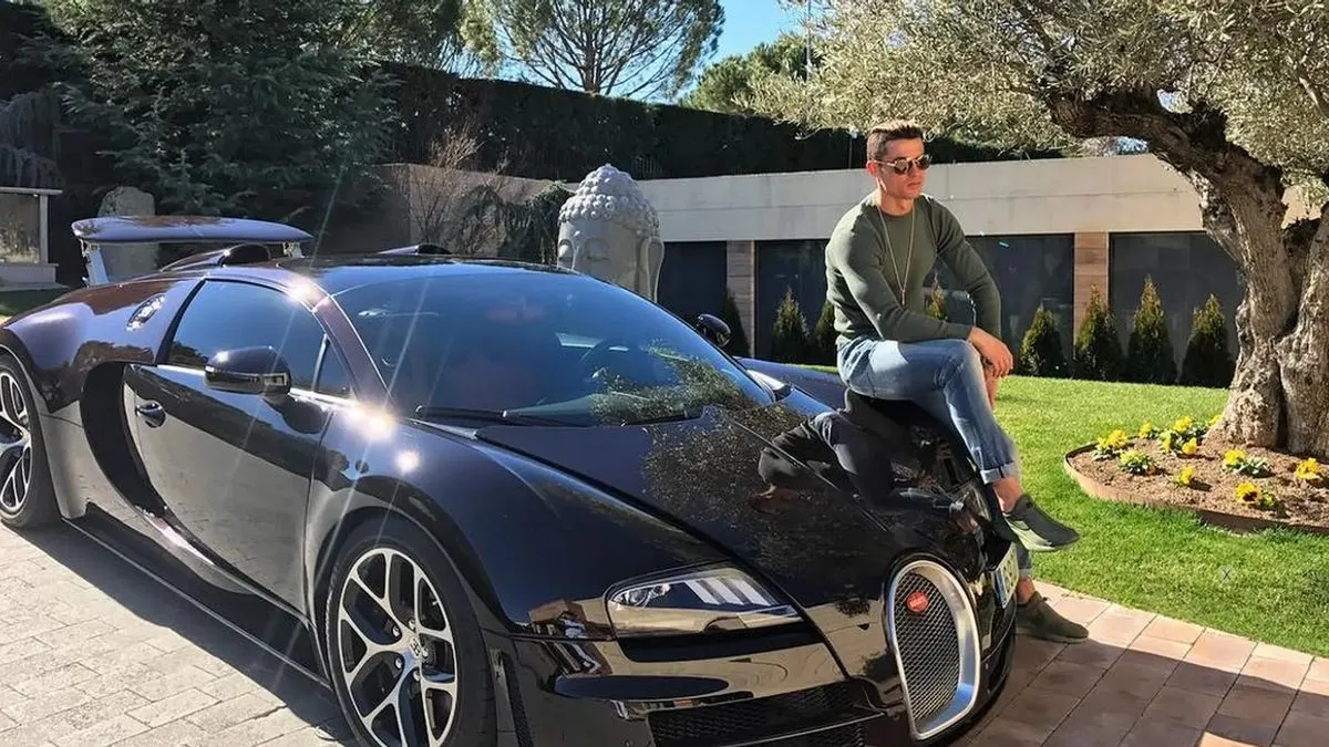 Zajedničko za gotovo sve njegove automobile jeste da su oni brzi i moćni te naravno skupi