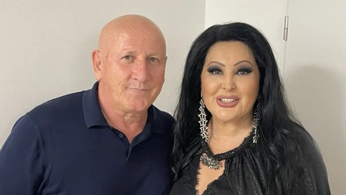 Tokom cijelog nastupa Haris je bio okružen obožavateljkama koje su prilazile da se slikaju