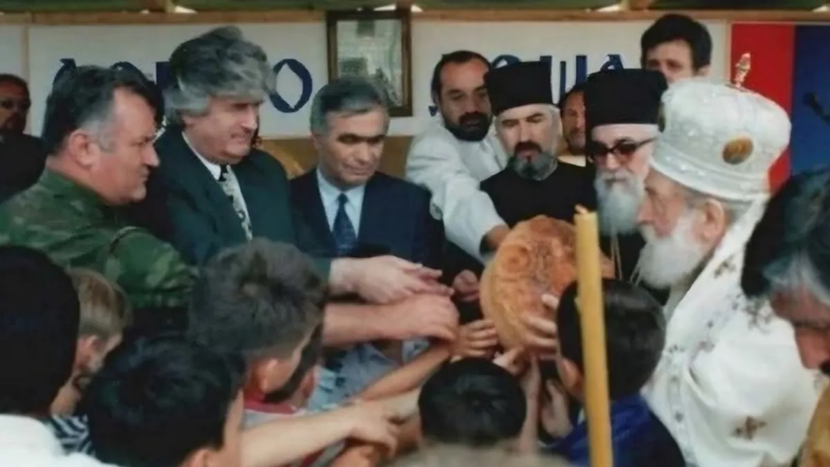 Jer kad pristaneš da dijeliš vlast s neotesanim fašistom, prestaješ biti partner. Postaješ saučesnik.