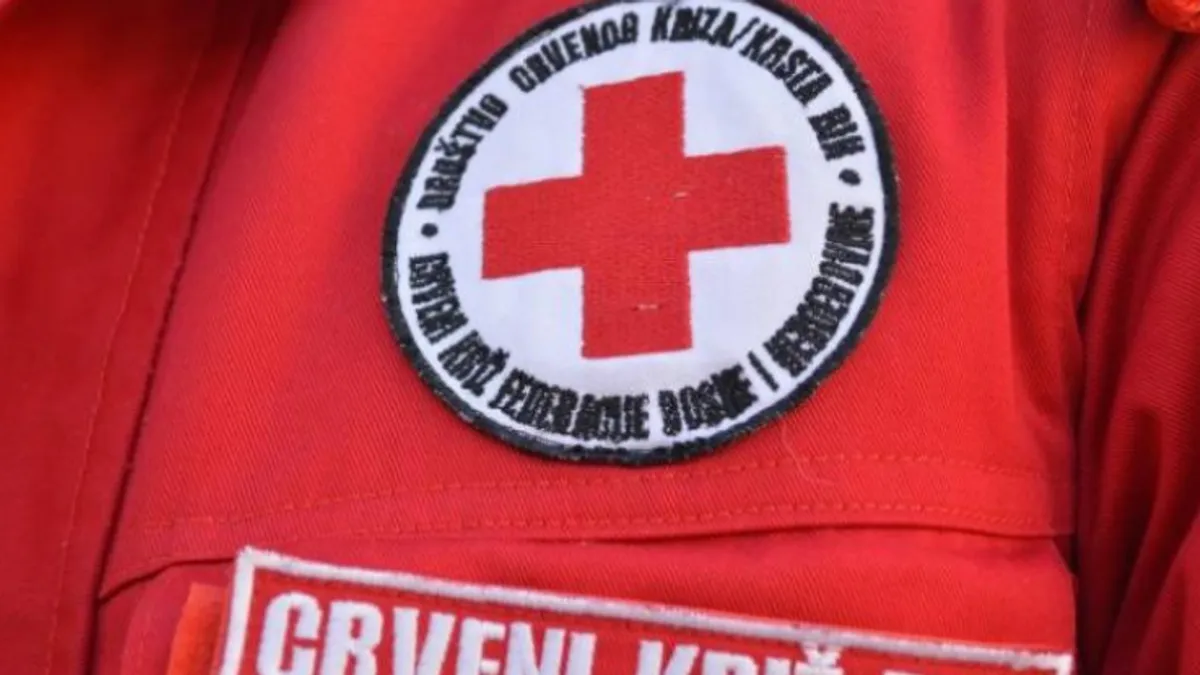 Molim građane da ne nasjedaju na prevare i ne daju novac osobama koje dolaze na kućna vrata i predstavljaju se kao volonteri Crvenog križa, navode iz CK