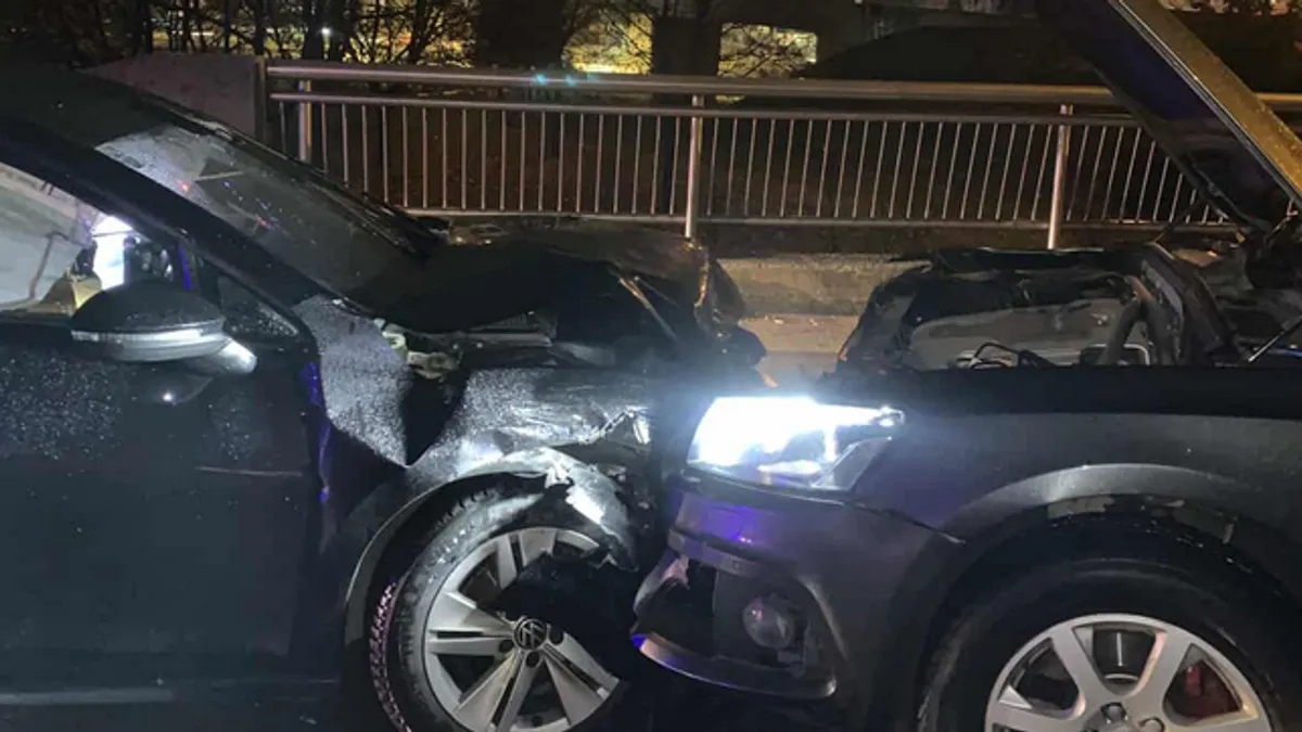 Golf je službeno vozilo MUP-a KS i u njemu je povrijeđen policijski službenik