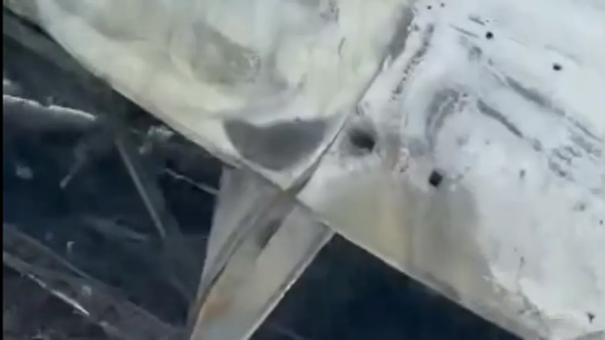 Za sada nije poznat stepen povreda učesnika u ovoj nezgodi, dok su sve nadležne službe ubrzo stigle na mjesto događaja