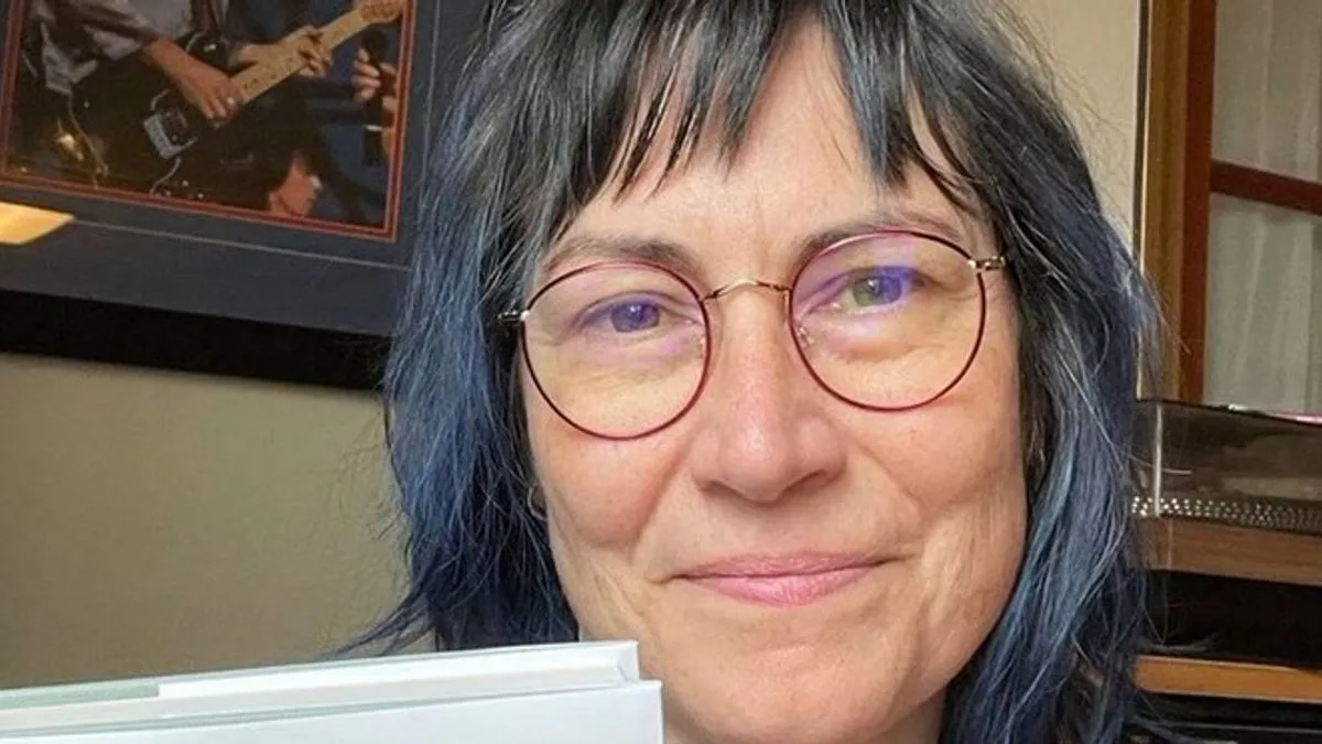 Kasnije je proglašen krivim za ubistvo 14-godišnje Regine Kay Walters i osuđen na doživotni zatvor 