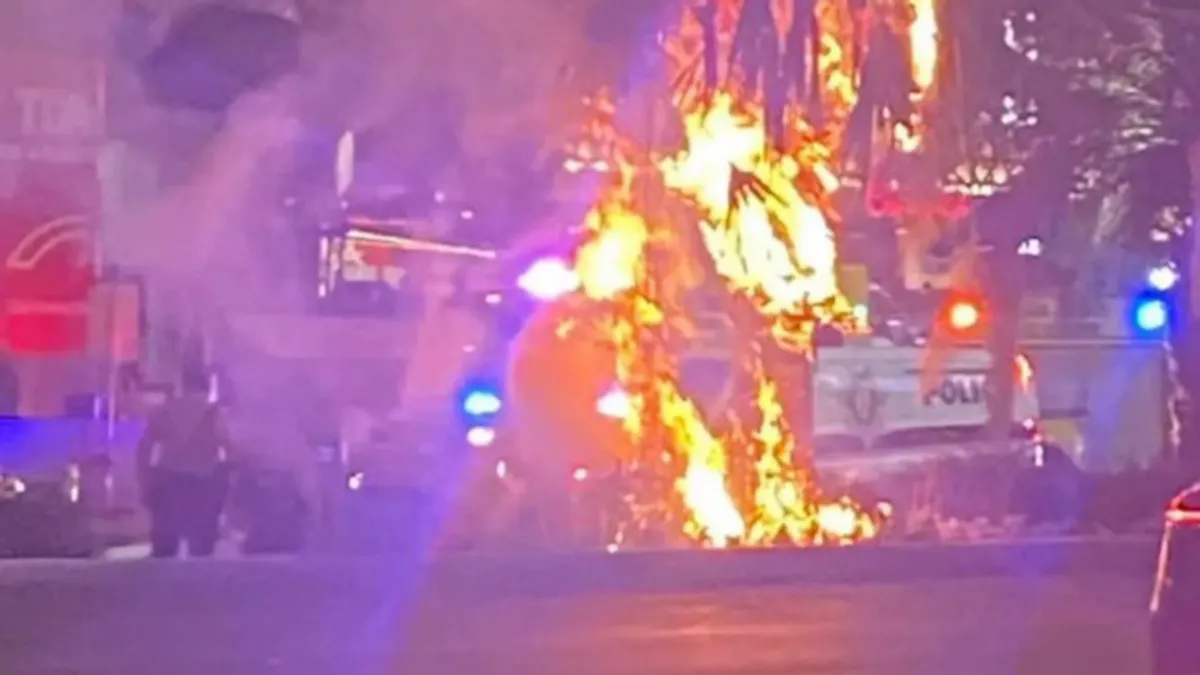 Restoran se nalazi otprilike jedan blok od Las Vegas Boulevarda, gdje se nalazi poznati gradski niz kazina i hotela.