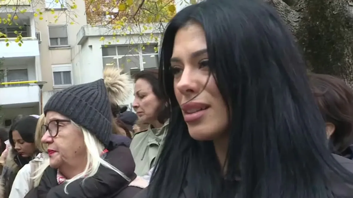 U Mostaru je danas održan veliki protestni skup povodom brutalnog femicida 32-godišnje Aldine Jahić.