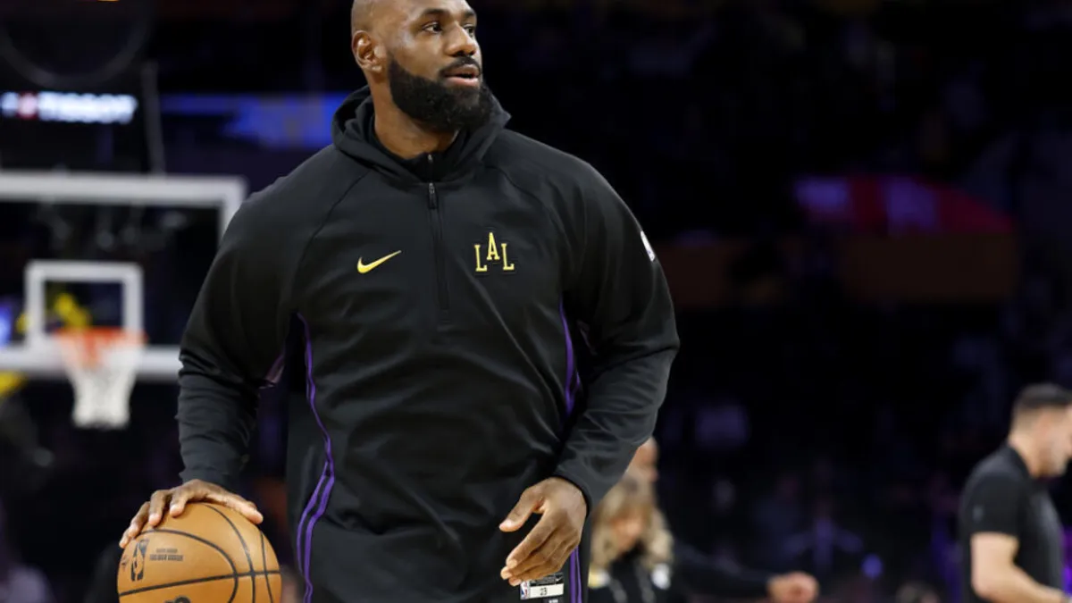 Lakerse su do 11. pobjede u 15. ovosezonskom nastupu predvodili Luka Dončić s 37 i Austin Reaves s 26 ubačaja