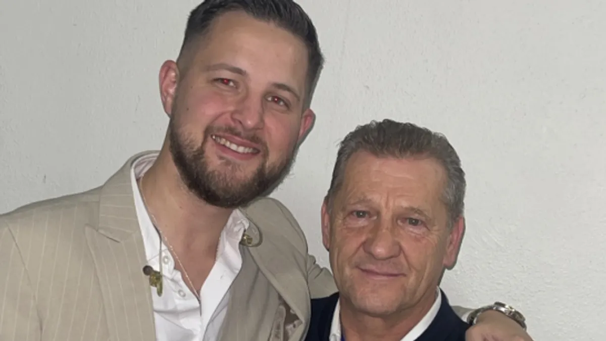 Učešće u programu imala je i velika grupa Bisera, a oni su se predstavili igrom 'Sarajka djevojka'