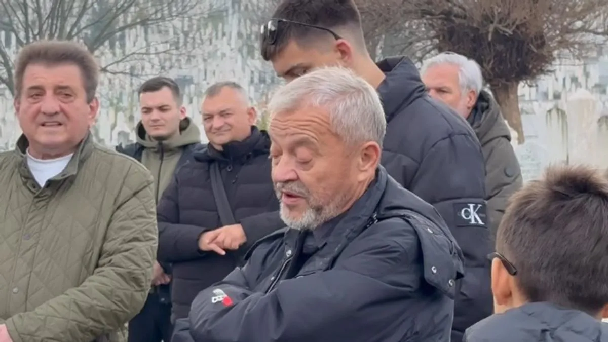 Halid Bešlić preminuo je 7. oktobra nakon kratke borbe s teškom bolešću.