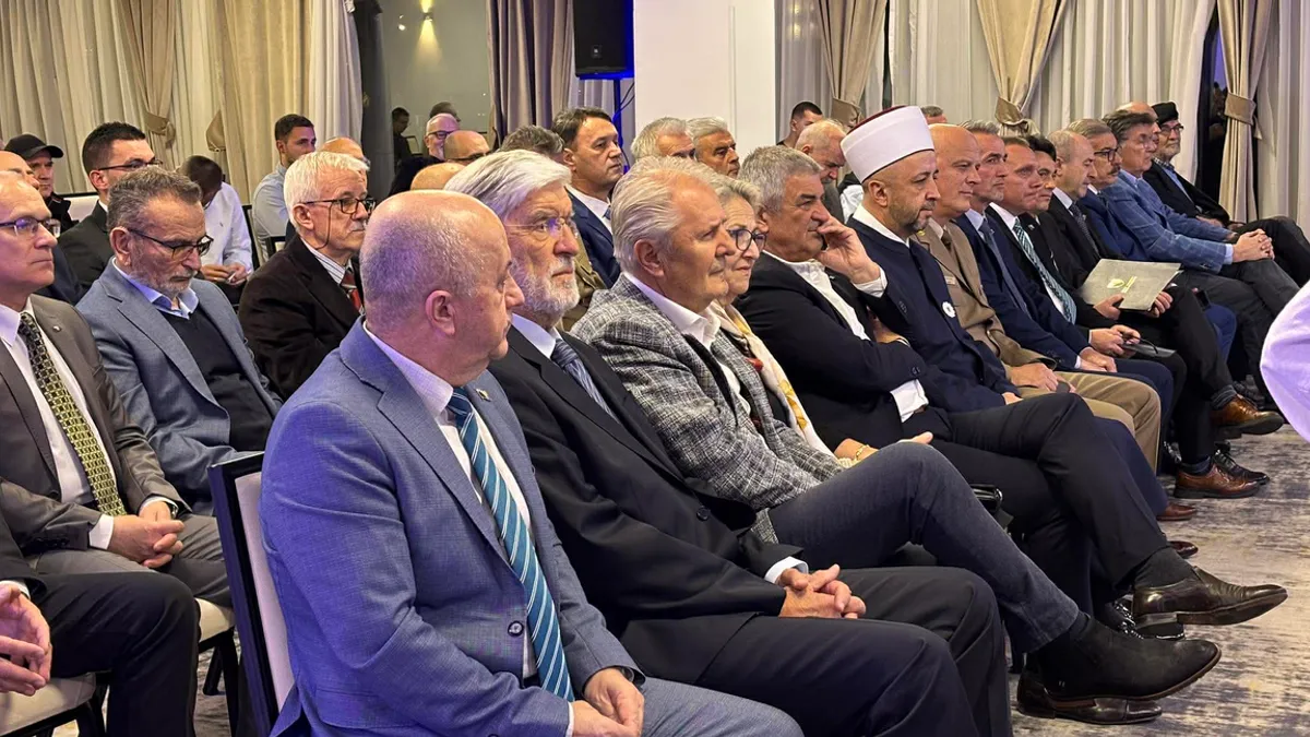 Elvir Švrakić, generalni direktor Hayat televizije koja je dobila zahvalnicu, poručio je kako je Udruženje generala BiH od velikog značaja za kulturu sjećanja i mlade generacije 