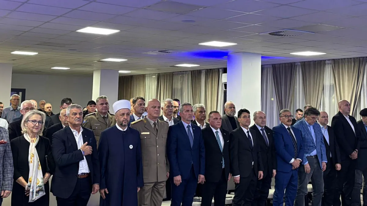 Elvir Švrakić, generalni direktor Hayat televizije koja je dobila zahvalnicu, poručio je kako je Udruženje generala BiH od velikog značaja za kulturu sjećanja i mlade generacije 