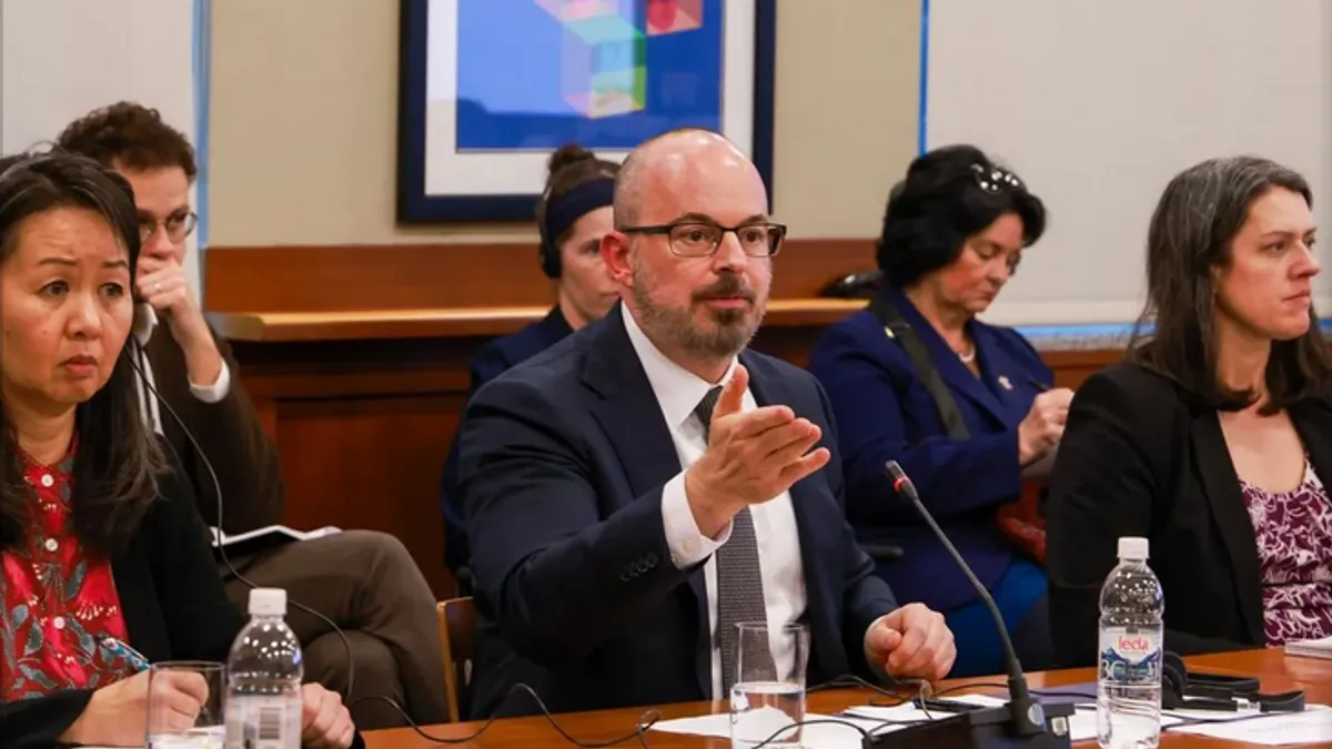 Sada je vrijeme da se osigura energetska sigurnost BiH putem američkog LNG-a, naveo je Burgum 