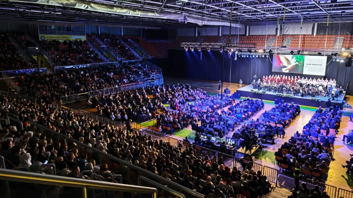 Genocid u Gazi je podijelio svijet na dvije sorte. Na one koji su uz silnike. Koji ih pravdaju, i na one koji su uz žrtve. Bosanci su bili na pravoj strani - rekao je Izetbegović.