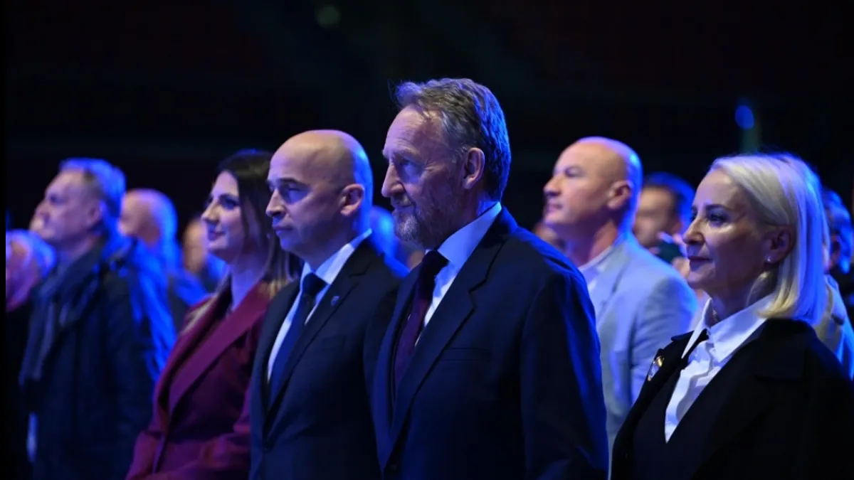 Genocid u Gazi je podijelio svijet na dvije sorte. Na one koji su uz silnike. Koji ih pravdaju, i na one koji su uz žrtve. Bosanci su bili na pravoj strani - rekao je Izetbegović.