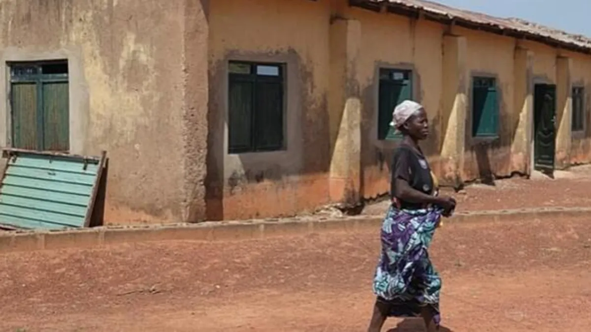 Još nijedna grupa nije preuzela odgovornost za otmice, a vlasti su saopćile da su taktičke jedinice raspoređene zajedno s lokalnim lovcima kako bi spasili djecu.