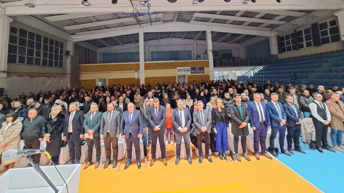 NES je stranka koja stoji uz narod, a ne iznad naroda, istakao je Odobašić