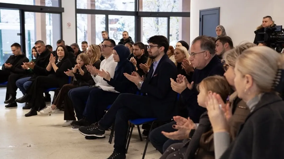 Ovo je prilika da nastavimo dodjeljivanje stipendija i da sačuvamo sjećanje na naše kolegice, kazao Ećo