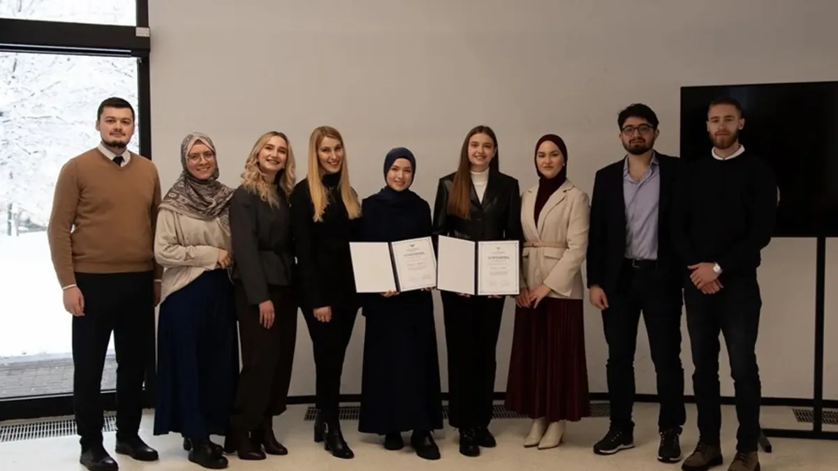 Ovo je prilika da nastavimo dodjeljivanje stipendija i da sačuvamo sjećanje na naše kolegice, kazao Ećo