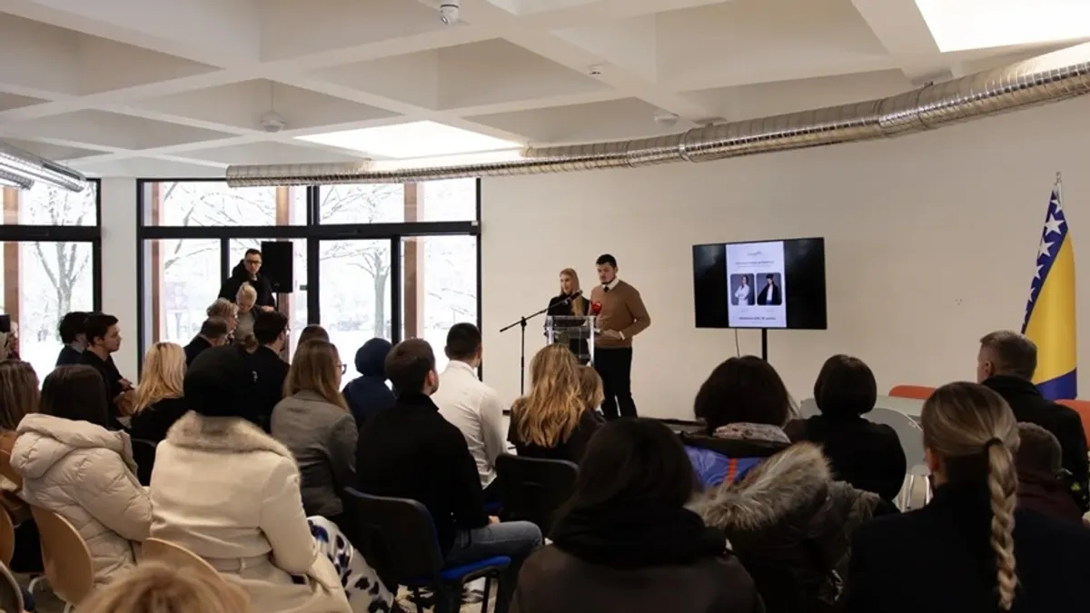 Ovo je prilika da nastavimo dodjeljivanje stipendija i da sačuvamo sjećanje na naše kolegice, kazao Ećo