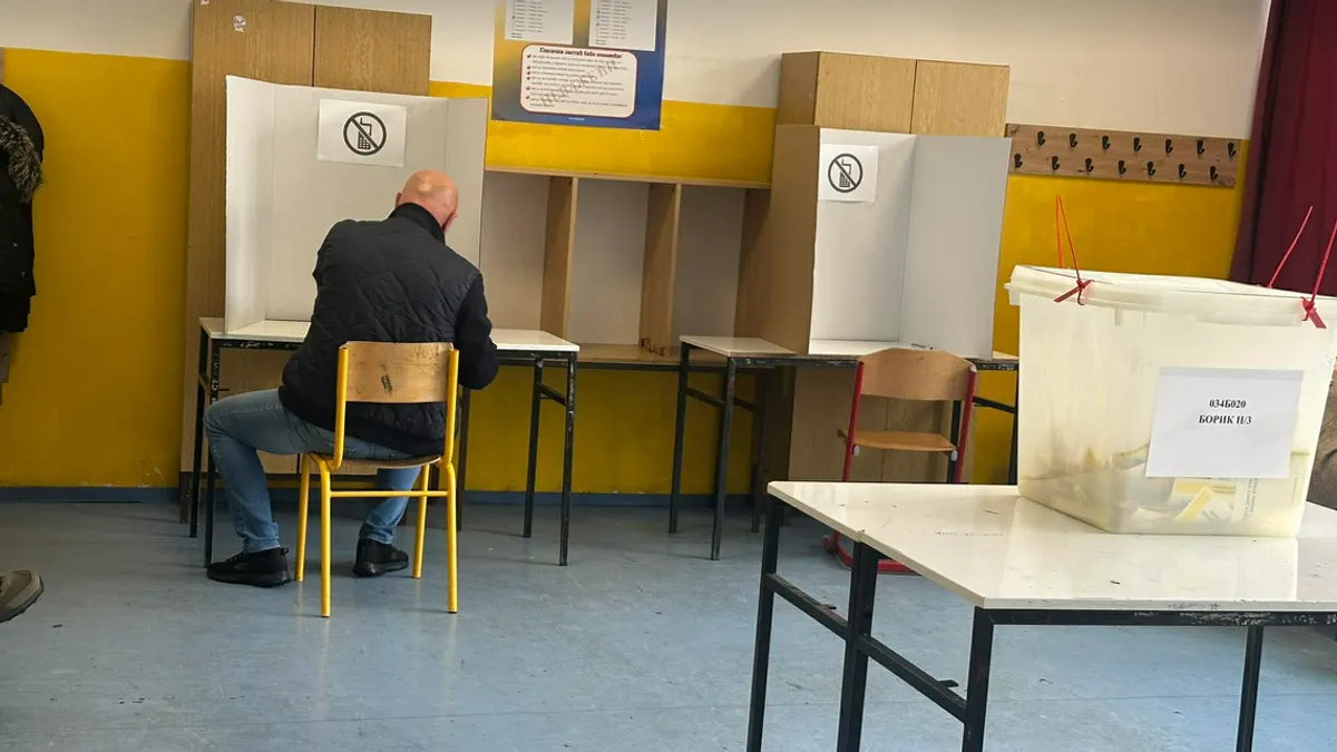 Prema informacijama dostavljenim od Općinske izborne komisije Kneževo biračko mjesto 068B005 Korićani nije otvoreno, saopćeno je iz CIK-a