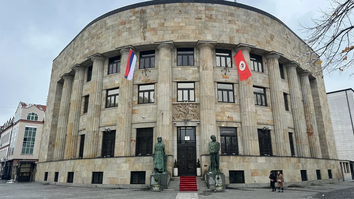 Prema informacijama dostavljenim od Općinske izborne komisije Kneževo biračko mjesto 068B005 Korićani nije otvoreno, saopćeno je iz CIK-a