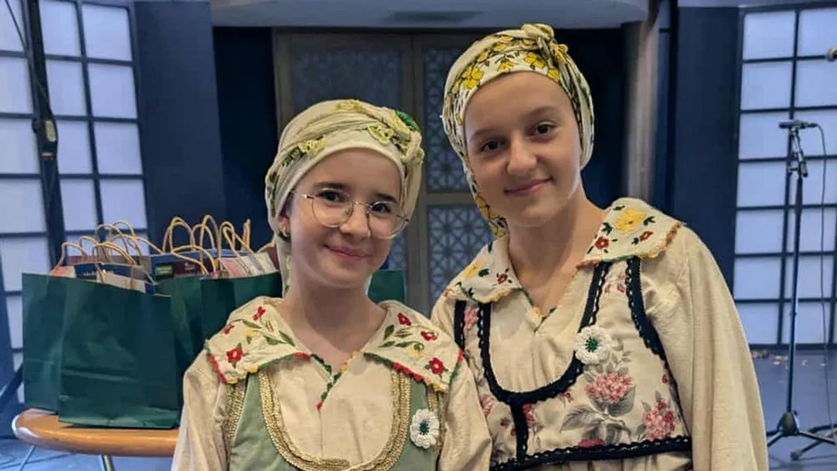 Njihov moto glasi "Jedno smo" jer, kako kažu, vjeruju u zajedništvo, poštovanje i očuvanje kulturnog identiteta Bošnjaka u dijaspori.