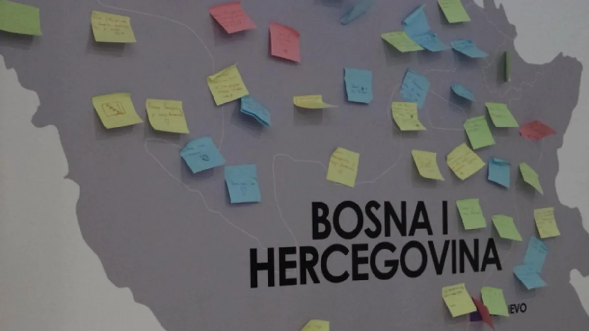 Njihove poruke pokazuju nam zašto se Bosna i Hercegovina voli – srcem, dobrim djelima i vjerom u bolje sutra, kazala je Karić