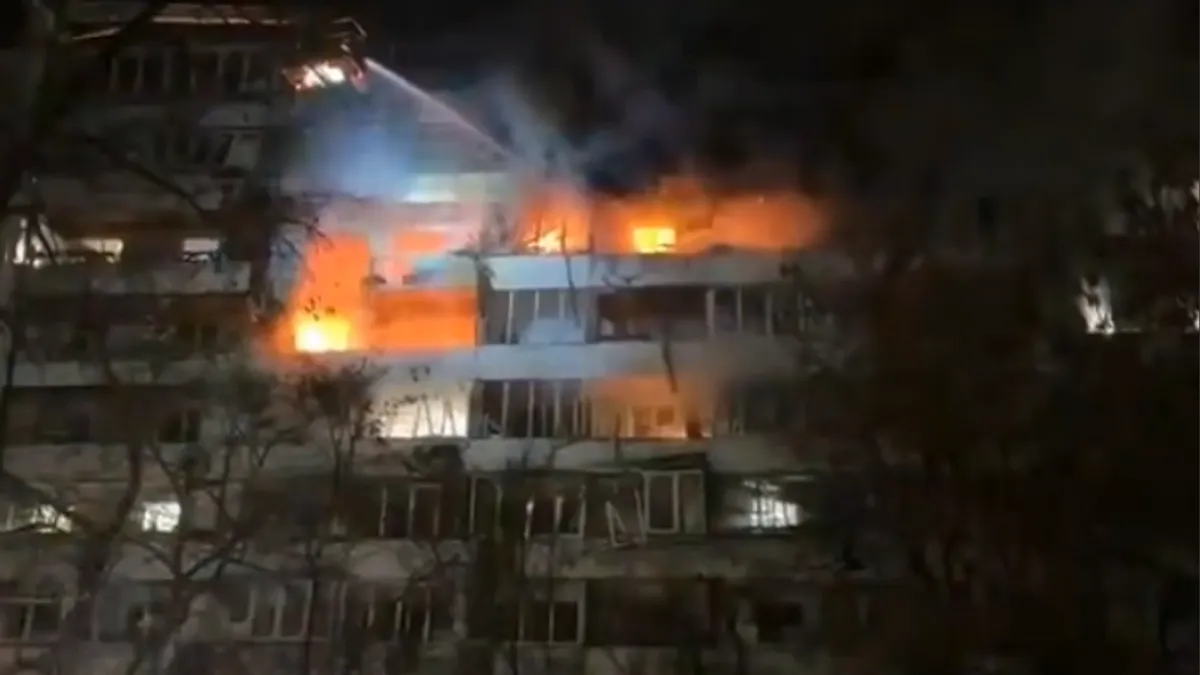 Zelenski je upozorio Ukrajince da očekuju nastavak ruskih udara usred mirovnih pregovora 