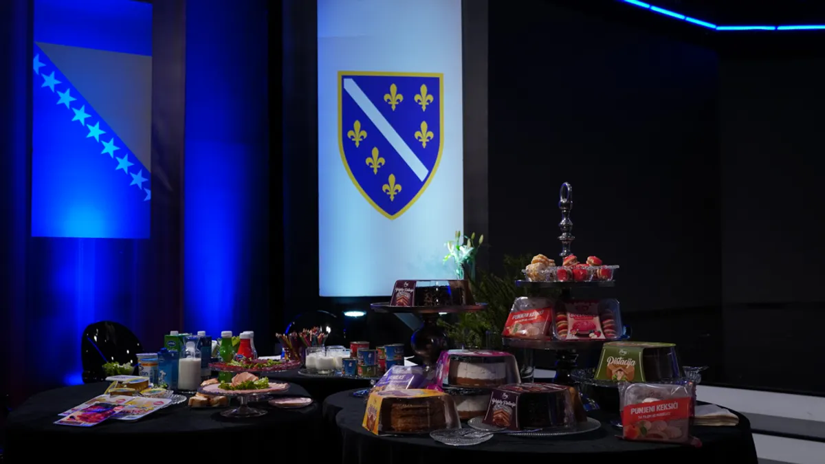 Od ranih jutarnjih sati, bit ćemo zajedno sa gostima u studiju koji će nas podsjetiti na našu prošlost, te nas inspirirati da s ponosom gledamo u budućnost