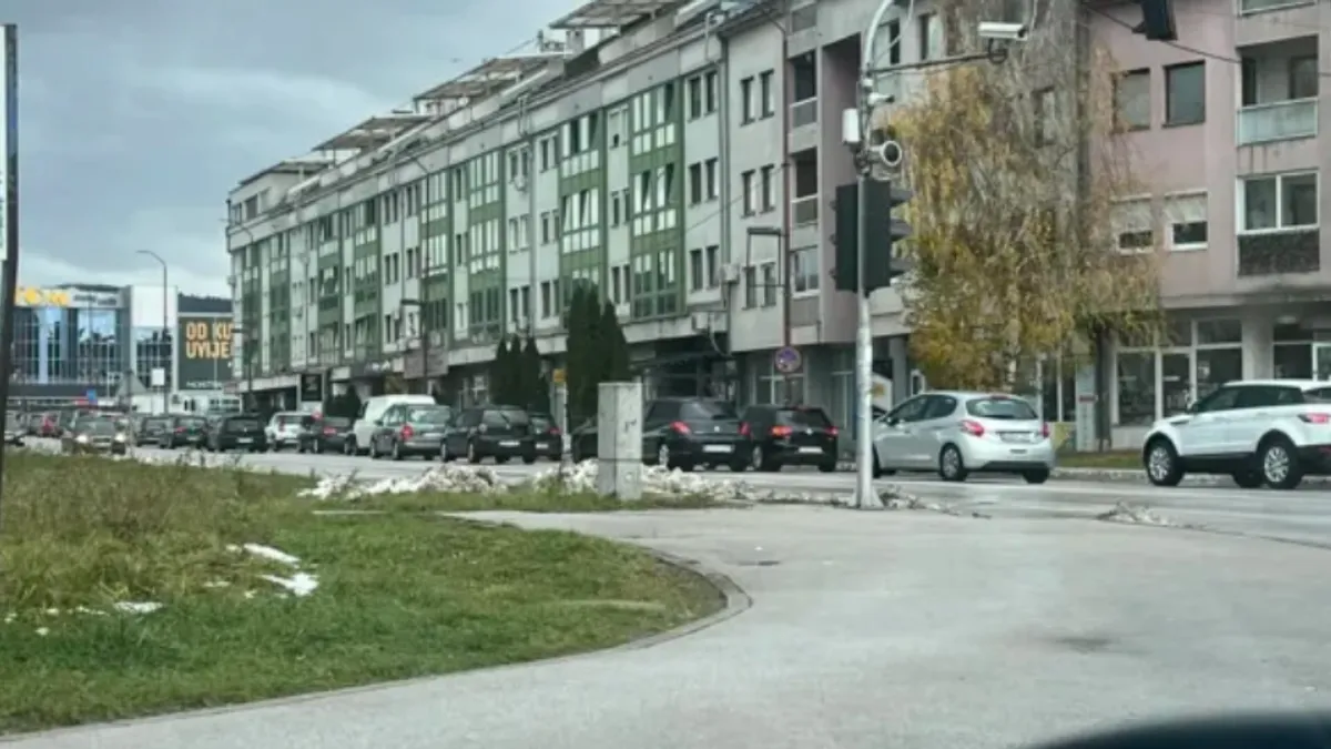 Građani Sarajeva pohrlili u kupovinu u RS na Dan državnosti BiH