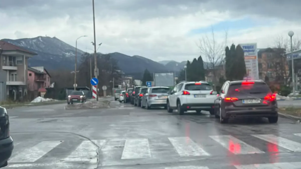 Danas se u Bosni i Hercegovini obilježava Dan državnosti.U Federaciji BiH ovo je neradni dan, dok je u RS zvanično radni. 