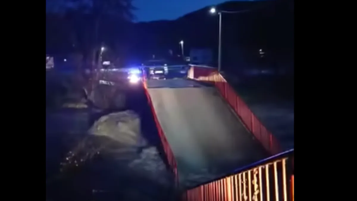 Stanovnici oba naselja upućuju apel Civilnoj zaštiti, Službi za komunalne poslove i općinskim strukturama da odmah izađu na teren i procijene stabilnost puteva