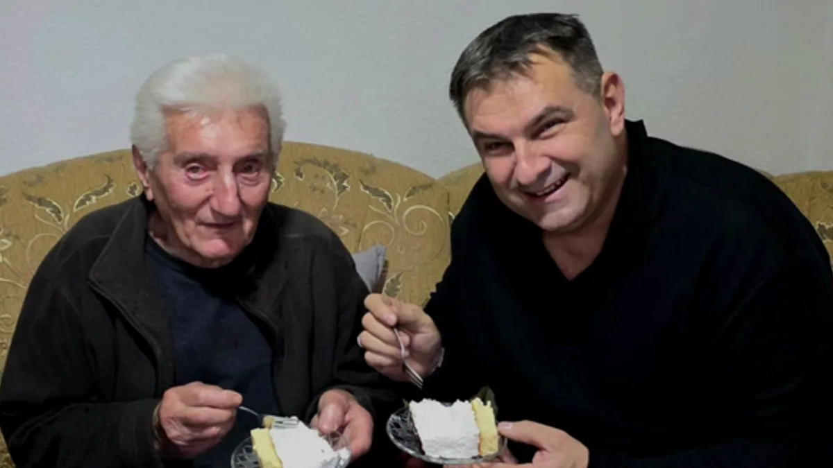 Heroj iz dijaspore na djelu: Mirsad posjetio dedu Sulejmana iz 'Ispuni mi želju' i obećao bolju zimu