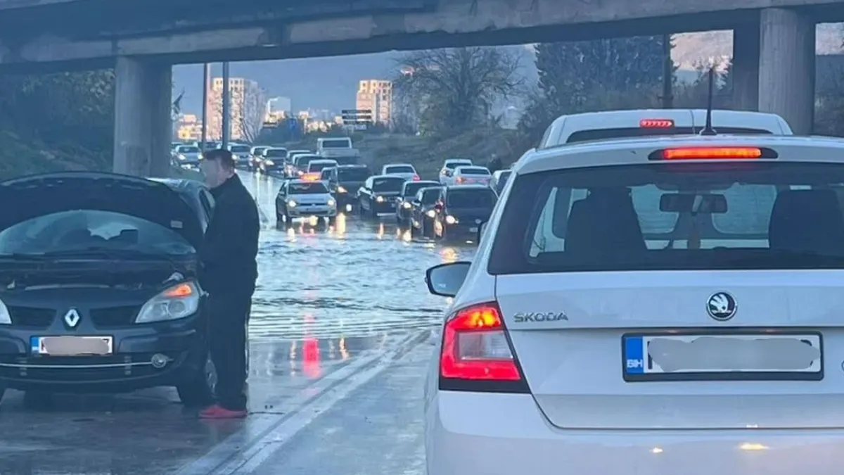 Poplavljene sve tri trake: Vatrogasci opet spašavaju sjeverni ulaz u Mostar