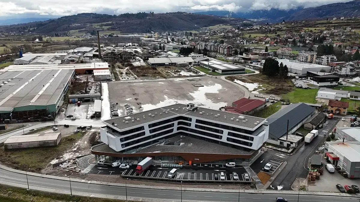 Objekat je gotovo u potpunosti završen, a otvaranje prvih sadržaja očekuje se već tokom narednog mjeseca