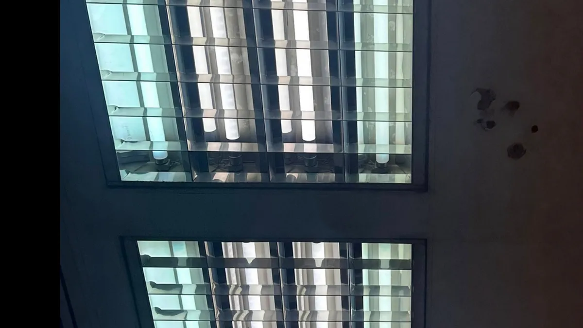 Simbol propadanja: Parlament BiH prokišnjava, a vlast 'nikad efikasnija'