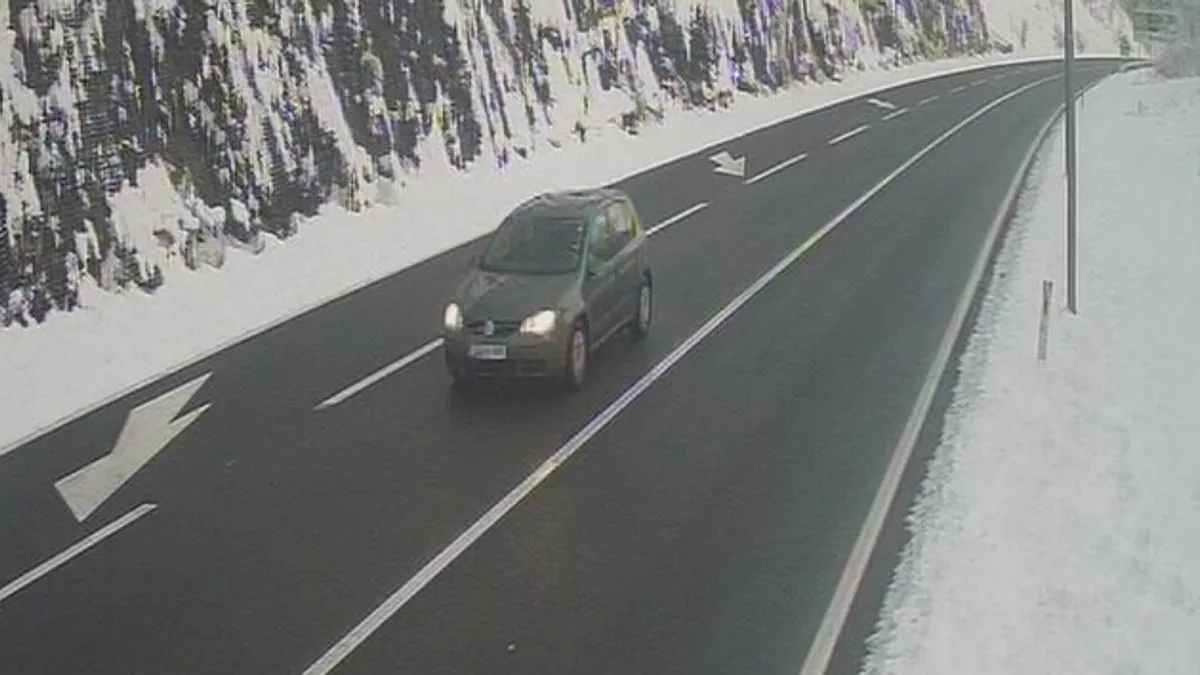 Zbog saobraćajne nezgode obustavljen je saobraćaj na magistranoj cesti Tuzla-Bijeljina, na Banj brdu.