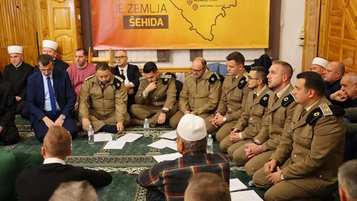 Muftija vojni Hadžić govorio je o značaju heroja u očuvanju državne svijesti i prenošenju vrijednosti budućim generacijama.